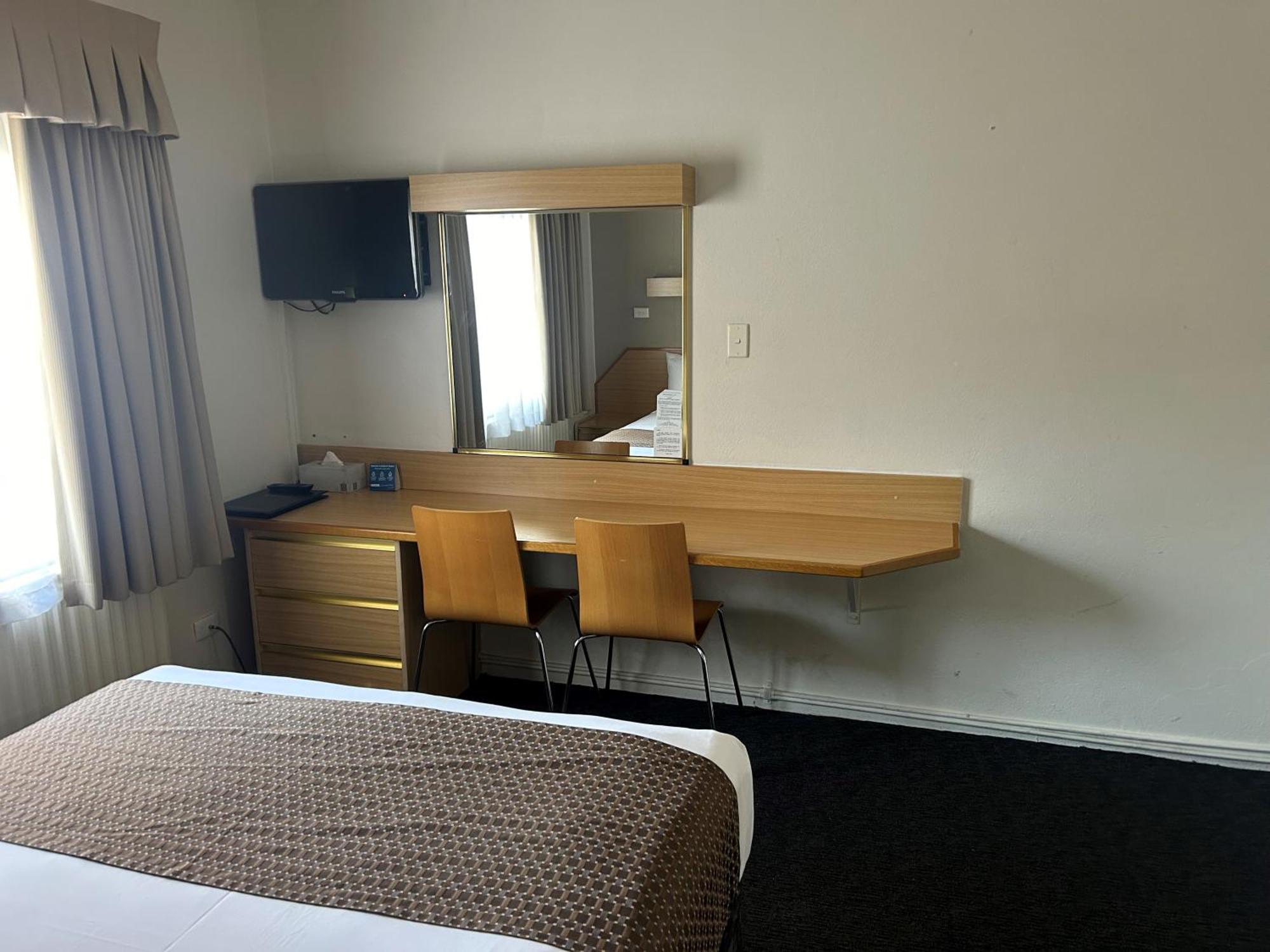 Country Lodge Motor Inn Батерст Экстерьер фото